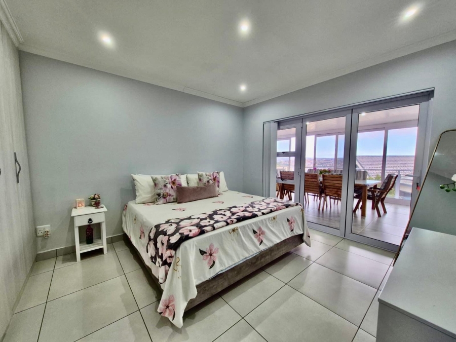 5 Bedroom Property for Sale in Monte Christo Western Cape